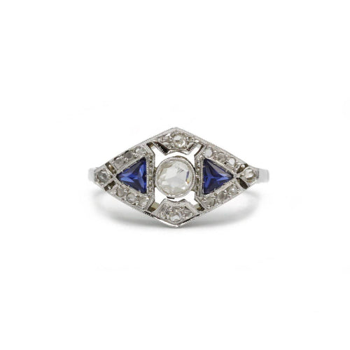 54 Art déco - Bague en or blanc 750, saphir et diamants taille rose 58 Facettes SA016