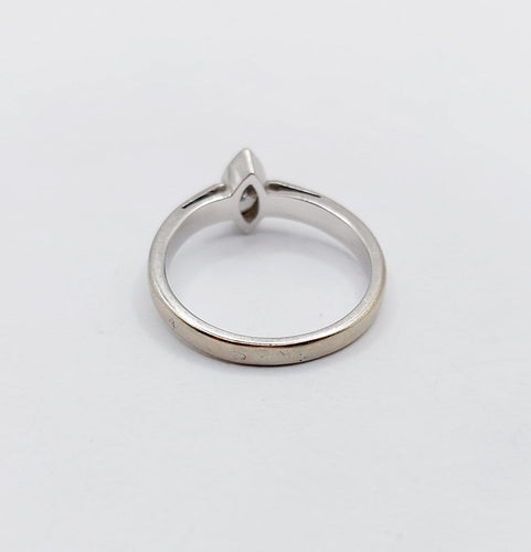 52.5 Bague solitaire en or blanc et diamant taille marquise 58 Facettes A07558