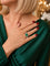 55 Bague en or jaune avec émeraude colombienne et diamants 58 Facettes 50481
