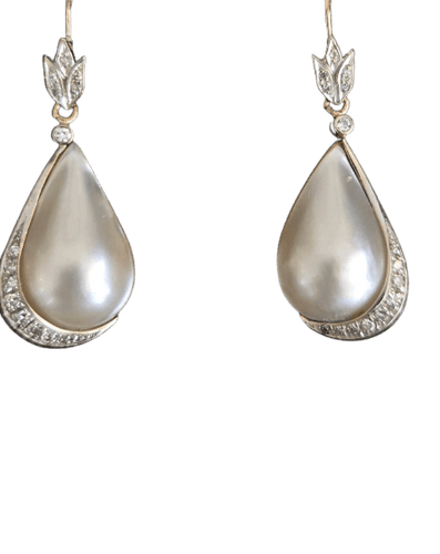 Boucles d'oreilles Boucles d'oreilles vintage en or blanc et jaune 18 ct, perles et diamants 58 Facettes 1