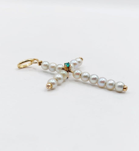 Pendentif croix vintage en or 18k, perles et émeraudes 58 Facettes A07501