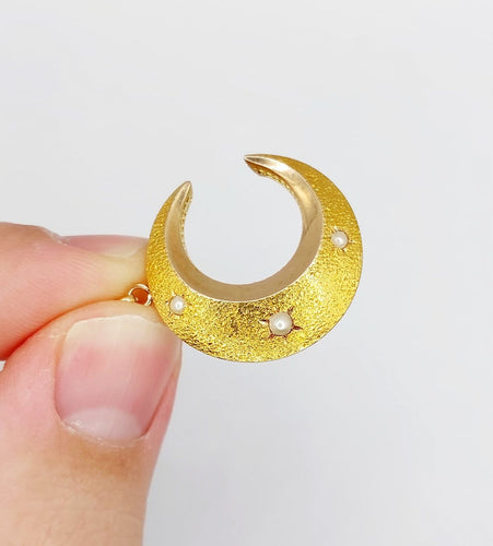 Pendentif croissant de lune antique en or 18k et perles 58 Facettes A07490