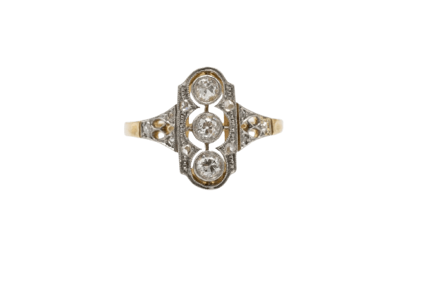 54 Art déco - Bague en or jaune, platine et diamants 58 Facettes 13443