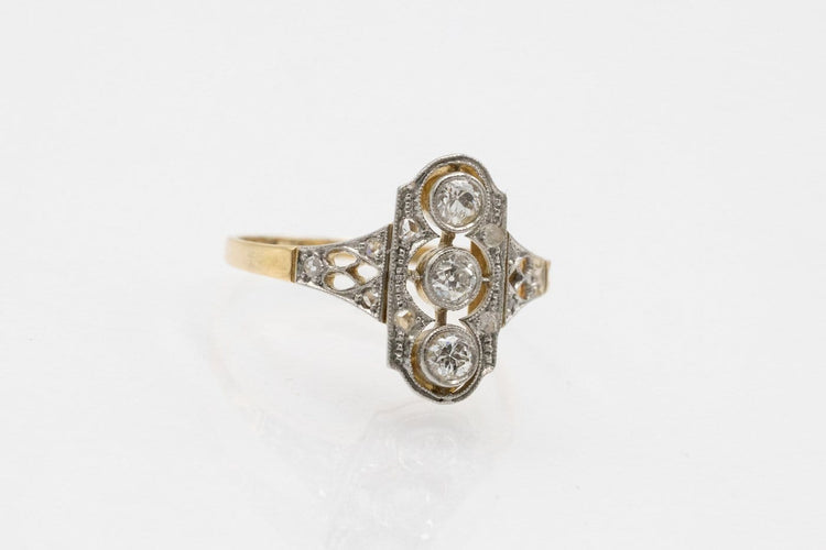 54 Art déco - Bague en or jaune, platine et diamants 58 Facettes 13443