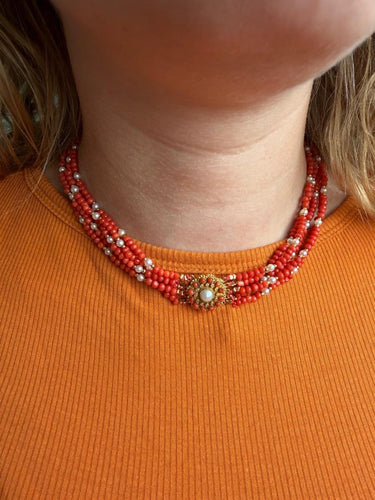 Collier ancien en corail, perles et or jaune 58 Facettes 13475