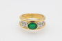 54 Bague chevalière française en or jaune, émeraude et diamants 58 Facettes KPL1