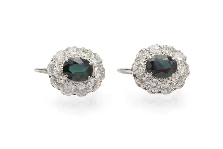 Boucles d'oreilles en or blanc, saphirs et diamants 58 Facettes 13489