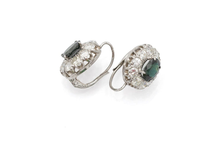 Boucles d'oreilles en or blanc, saphirs et diamants 58 Facettes 13489