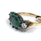 54 Bague en or jaune avec diamants et émeraude 58 Facettes 418/26 H