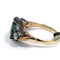 54 Bague en or jaune avec diamants et émeraude 58 Facettes 418/26 H