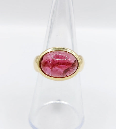 53 Bague cocktail vintage en or 18k et tourmaline cabochon 58 Facettes A07433