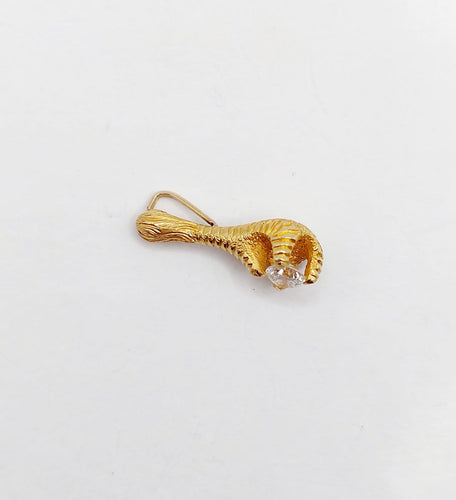 Pendentif serre d'aigle en or 18K et diamant 58 Facettes A07344