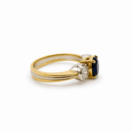 54 Bague en or jaune et blanc, saphir et diamants 58 Facettes 1.0001518/5
