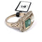 53 Bague en or jaune 18 kt avec diamants et émeraude 58 Facettes 418/26 A