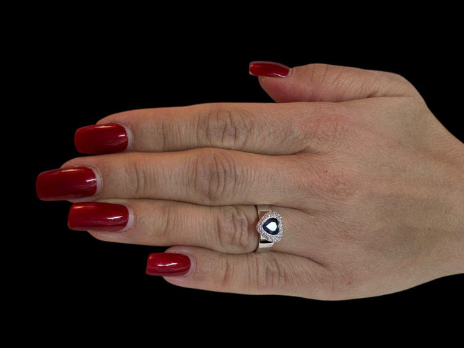 54 Bague cocktail IGI en or blanc avec saphir et diamants 58 Facettes A2092