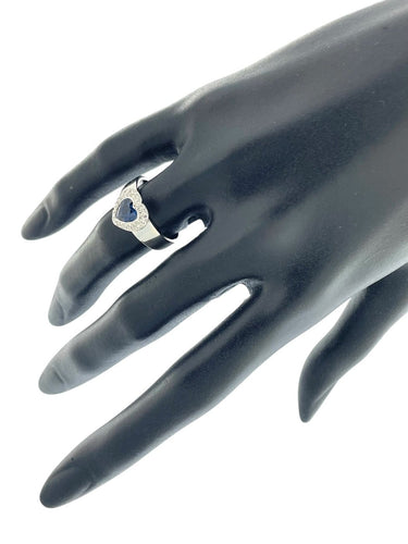 54 Bague cocktail IGI en or blanc avec saphir et diamants 58 Facettes A2092