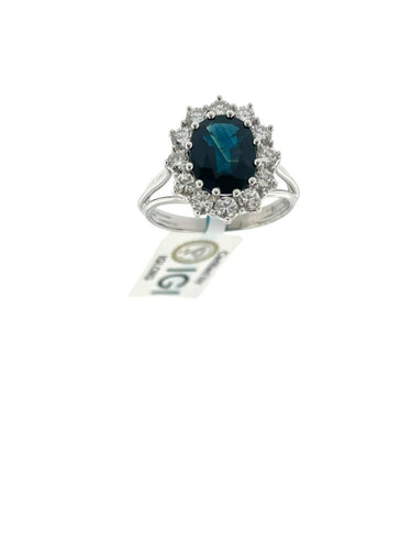 56 Bague cocktail en or blanc avec saphir et diamants 58 Facettes A2091