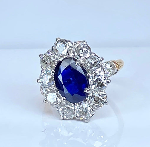 50 Bague marguerite en or 18 carats, saphir et diamants 58 Facettes AB735