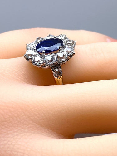 50 Bague marguerite en or 18 carats, saphir et diamants 58 Facettes AB735