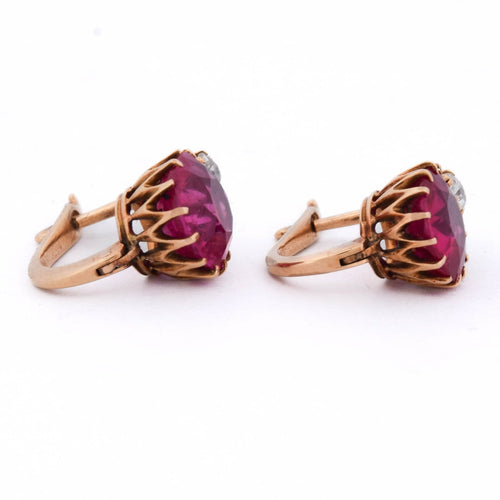 Boucles d'oreilles Boucles d'oreilles en or jaune 18 ct, rubis et diamants 58 Facettes OR253 '(0939)