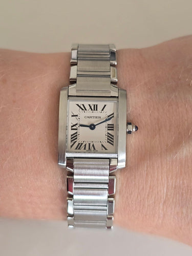 Montre Cartier Tank Française - Montre en acier inoxydable 58 Facettes 1