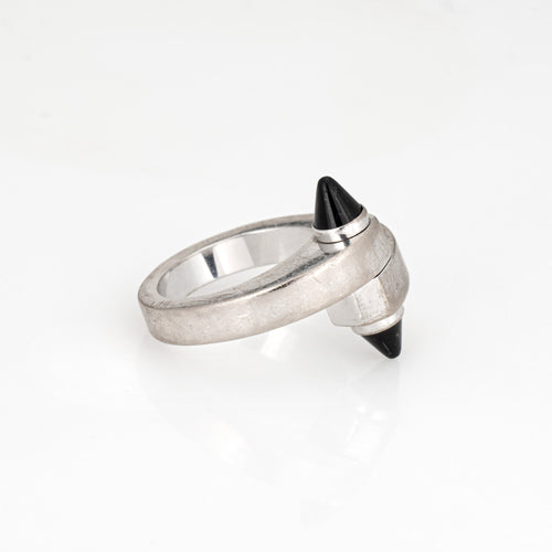 Bague 53 Cartier Menotte - Bague en or blanc 18 ct et onyx, taille 53 58 Facettes G13580