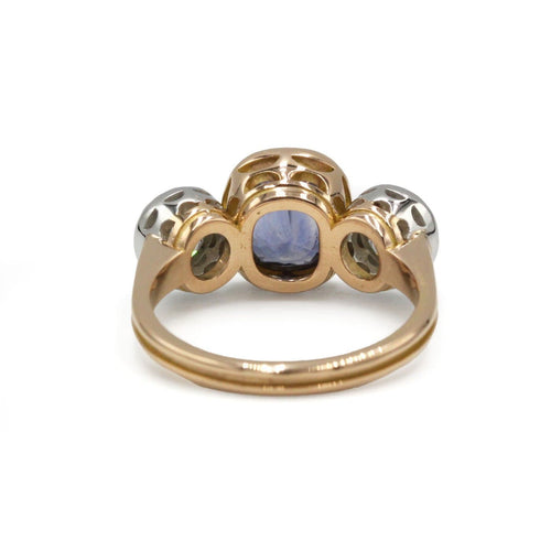 54 Bague en or 750, diamants et saphir 1,34 ct 58 Facettes SA068