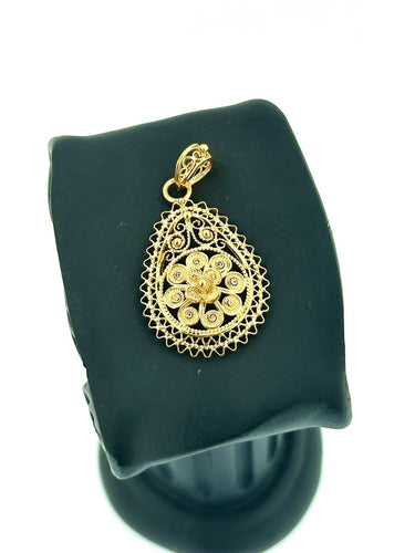 Pendentif traditionnel portugais en or jaune 19 carats 58 Facettes P1830D