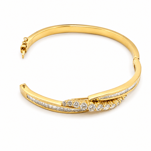 Bracelet jonc en or jaune 18 carats et diamants 58 Facettes 90952