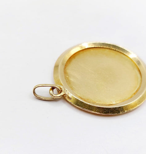 Augis - Pendentif médaille d'amour en or 18k, diamants et rubis 58 Facettes A07584