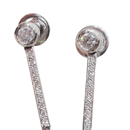 Boucles d'oreilles en or blanc, diamants et grenats rhodolites 58 Facettes PE275