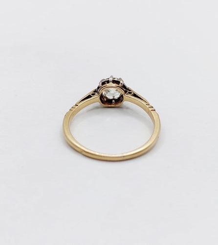 53 Bague solitaire Art déco en or 18K, platine et diamant 58 Facettes A07594