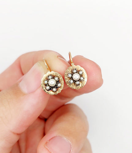 Dormeuses marguerite antiques en or rose 18k, argent et perles 58 Facettes A07601