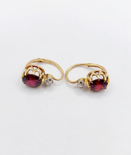 Dormeuses antiques - Boucles d'oreilles en or 18k, grenats et diamants 58 Facettes A07602