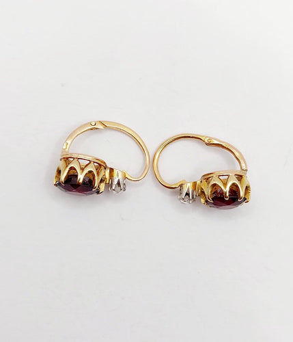 Dormeuses antiques - Boucles d'oreilles en or 18k, grenats et diamants 58 Facettes A07602