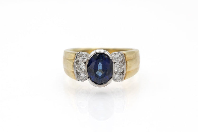 52 Bague vintage en or 14 carats, saphir ovale et diamants 58 Facettes 13499