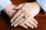 52 Bague vintage en or 14 carats, saphir ovale et diamants 58 Facettes 13499