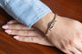 Bracelet ancien en or et platine, diamants et saphirs synthétiques 58 Facettes 13497