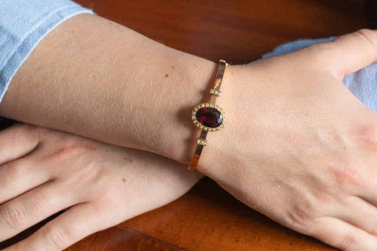 Bracelet ancien en or 14 carats, grenat et perles 58 Facettes 13491