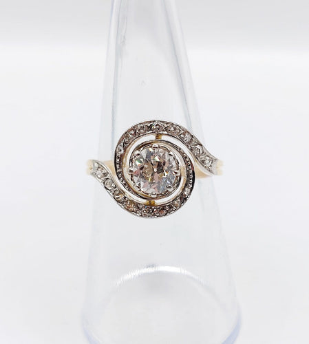 54.5 Bague tourbillon en or 18k, platine et diamants 58 Facettes A07612