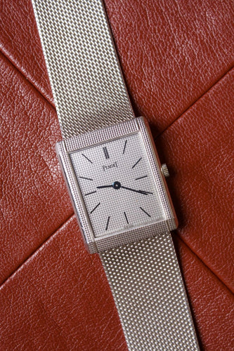 Piaget Tank - Montre extra-plate en or blanc Clous de Paris 58 Facettes MONTRE-013