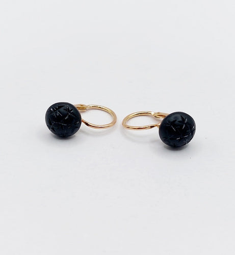 Dormeuses antiques en or rose 18k et jais gravé d'étoiles 58 Facettes A07630