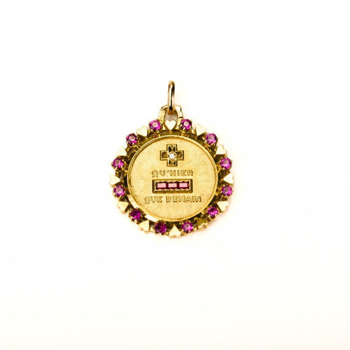 Augis - Médaille d'amour en or jaune, rubis synthétiques et diamant 58 Facettes LMB-353