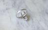 62 Bague marquise ancienne en or blanc et diamants 58 Facettes