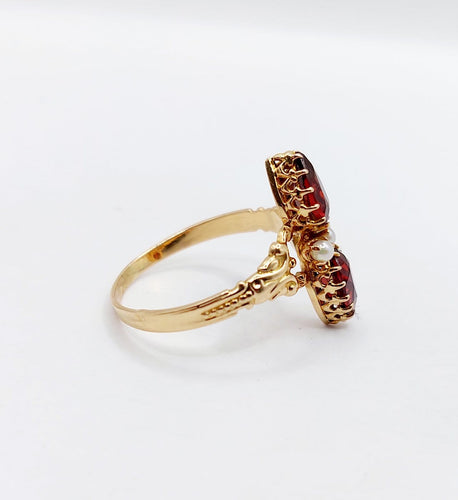 66 Bague marquise antique en or rose 18k, grenat poire et perles 58 Facettes A07643