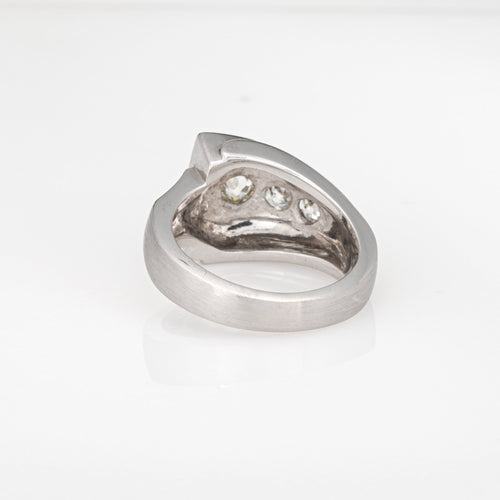 Bague 53 Bague flèche vintage en or blanc 14 carats et diamants, tour de doigt 53 58 Facettes G14040