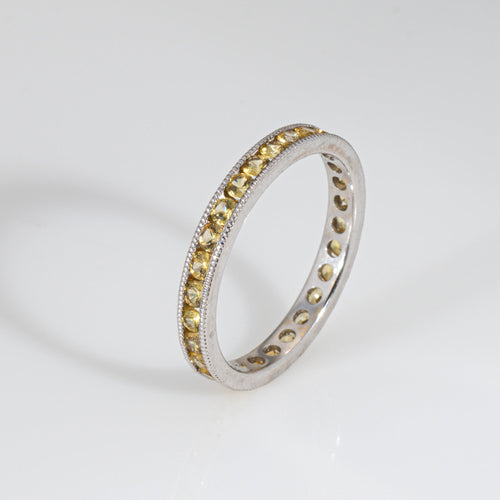 Bague 56 Bague alliance éternité en or blanc 18 carats et saphirs jaunes 58 Facettes G14143