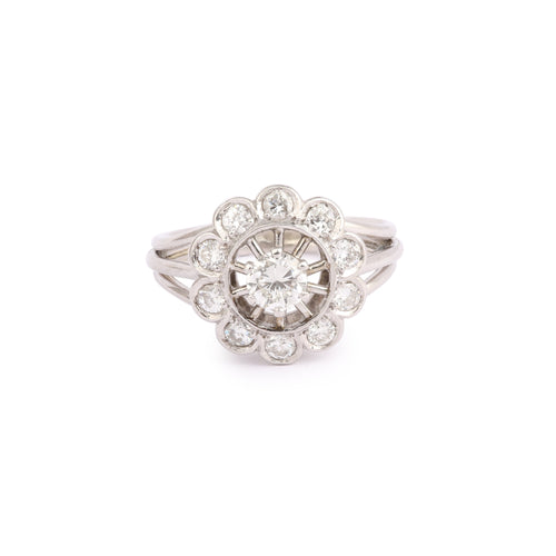 Bague 53 Bague marguerite - Diamants en platine et or gris 18 carats 58 Facettes BD215