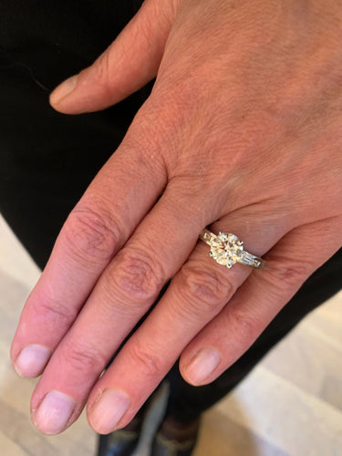 Bague 50 Solitaire - Bague diamant en or gris 18 carats 58 Facettes BD178