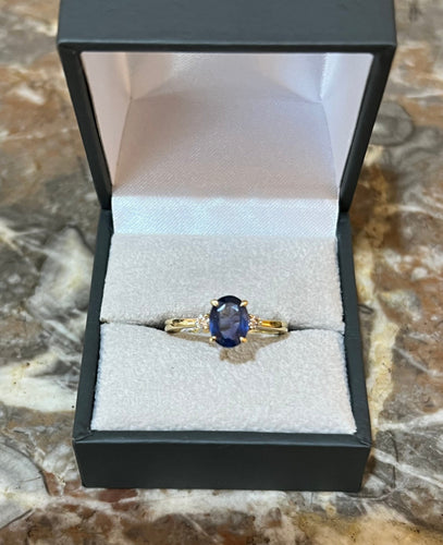 Bague 54 Bague saphir et diamants en or jaune 18 carats 58 Facettes BSA97